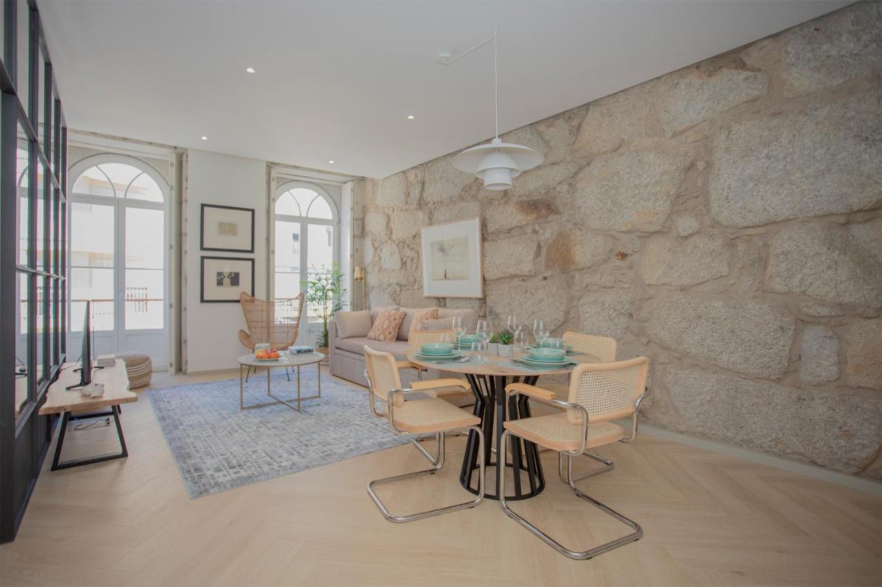 Liiiving In Porto - Luxury Beachfront Apartments Exterior foto