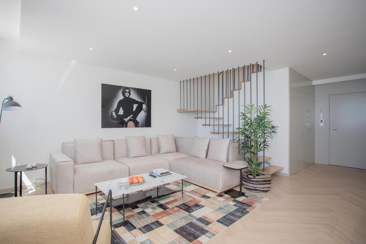 Liiiving In Porto - Luxury Beachfront Apartments Exterior foto